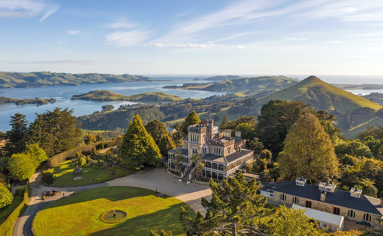 Flights to Dunedin from UK