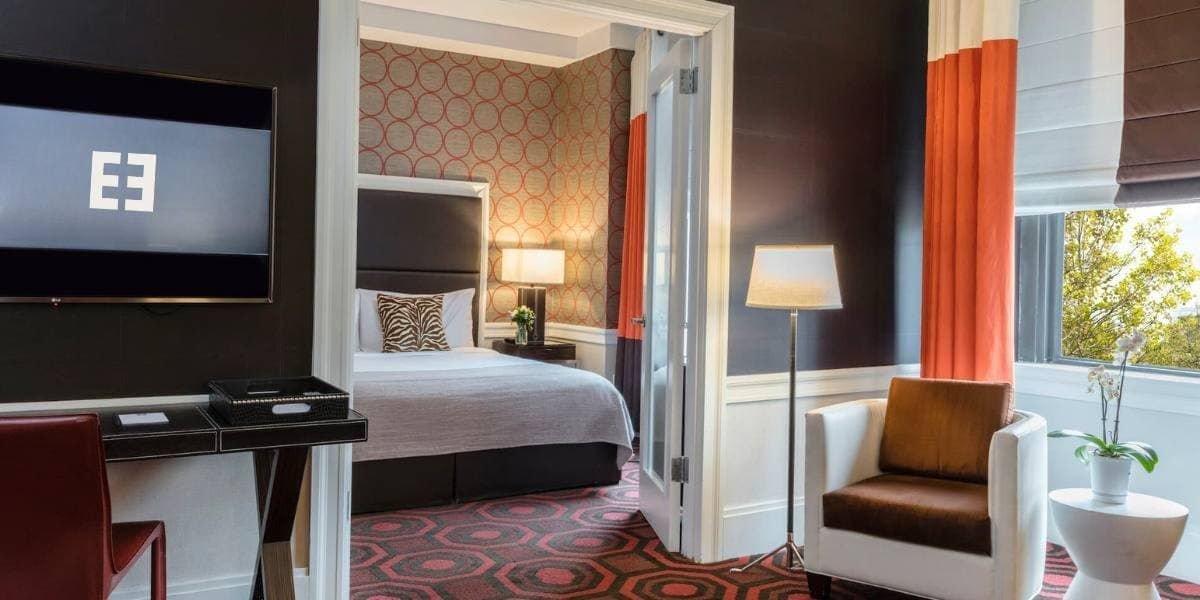Dallas flight and hotel package 4 nights