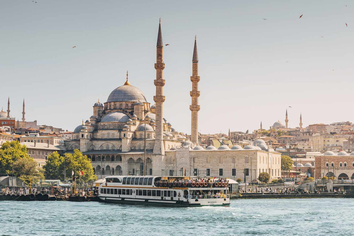 Istanbul group travel flights from UK